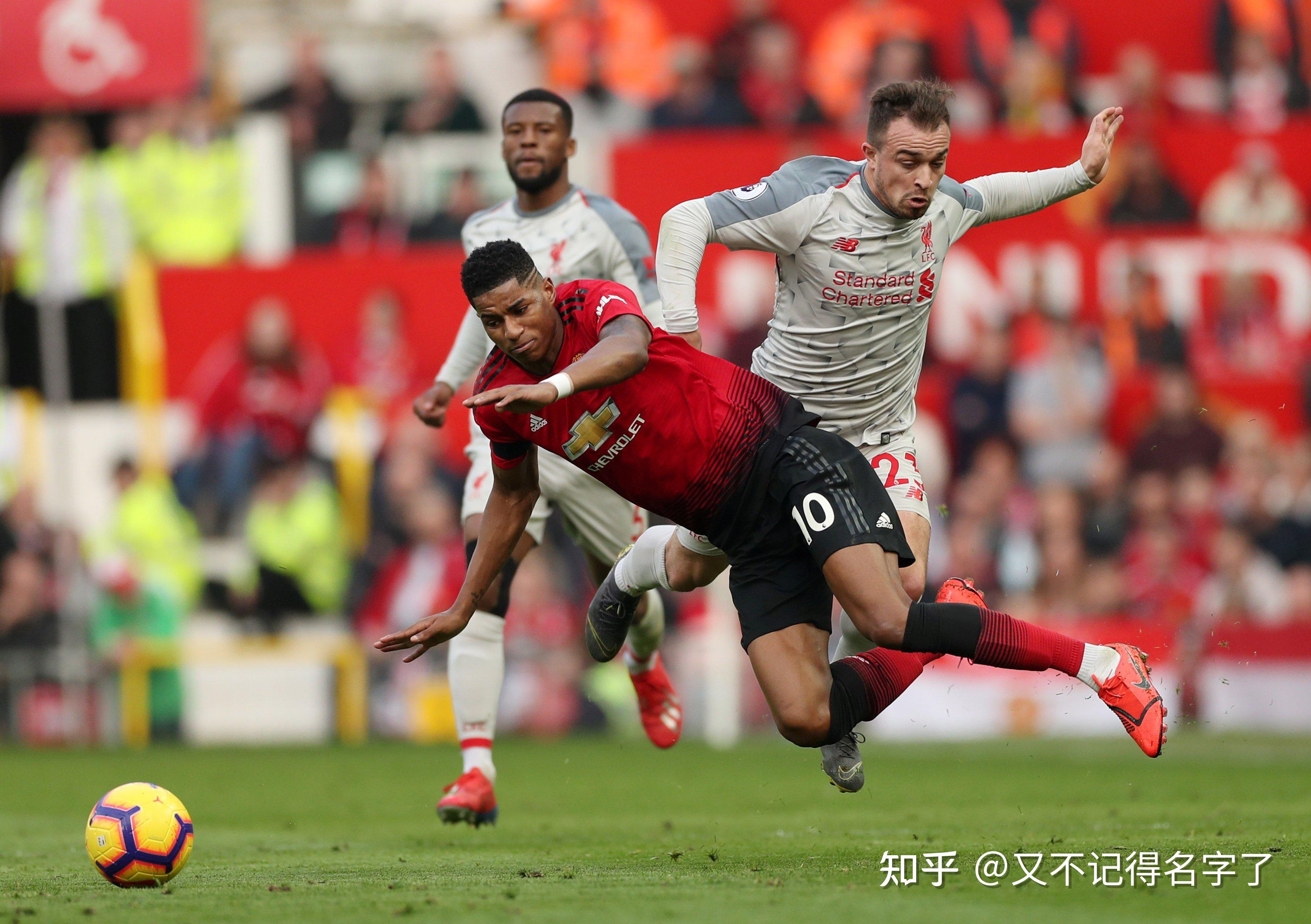 展现出硬朗 展现出硬朗