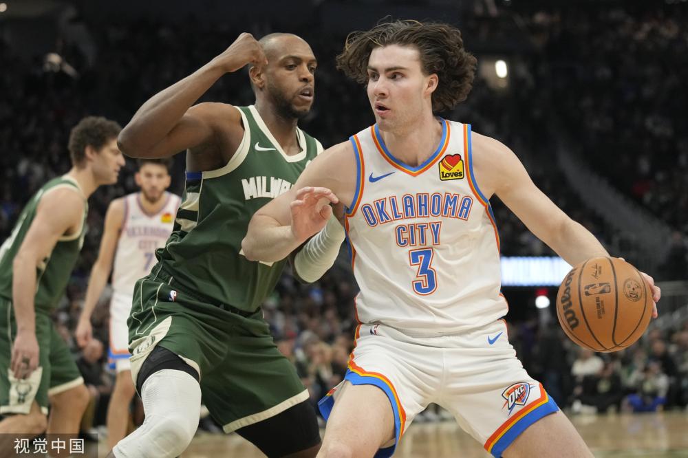 台旁与姚睿 台旁与姚睿